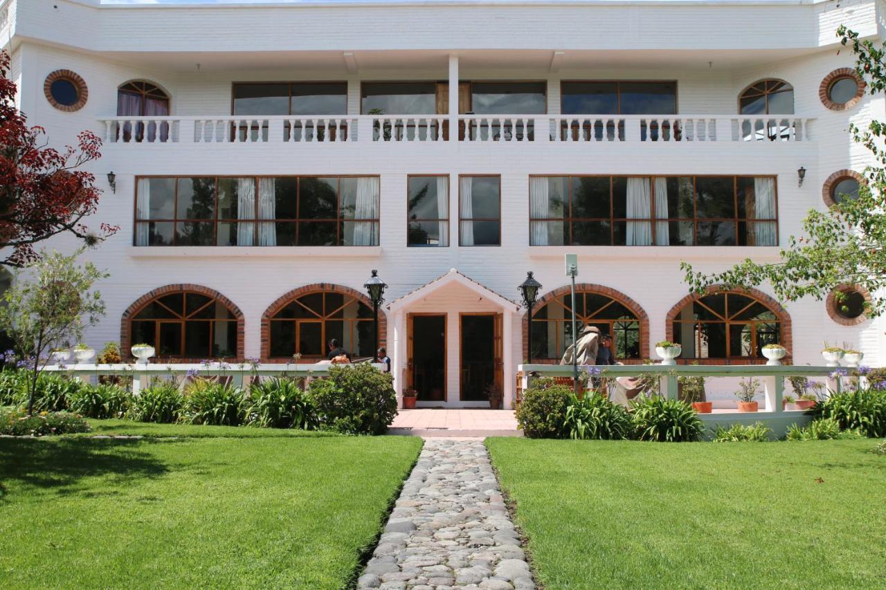 La Posada Del Quinde Отавало Экстерьер фото